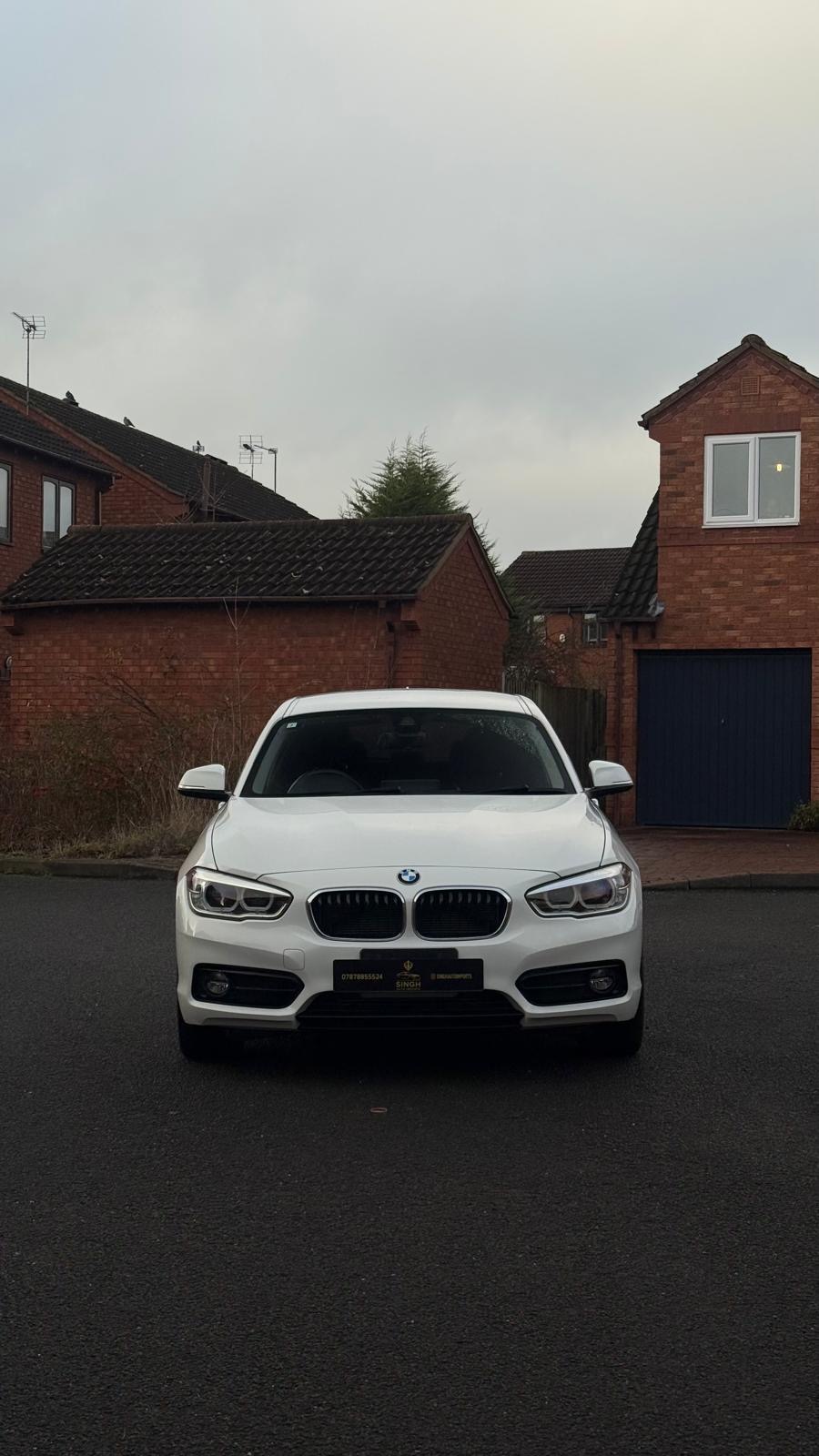 BMW 118d front view