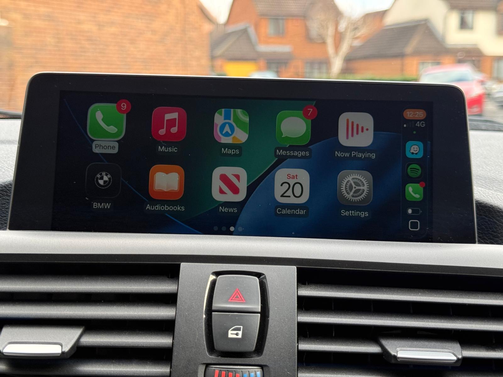 BMW 118d - front three-quarter