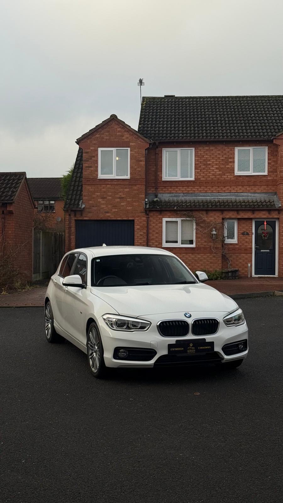BMW 118d - angled front